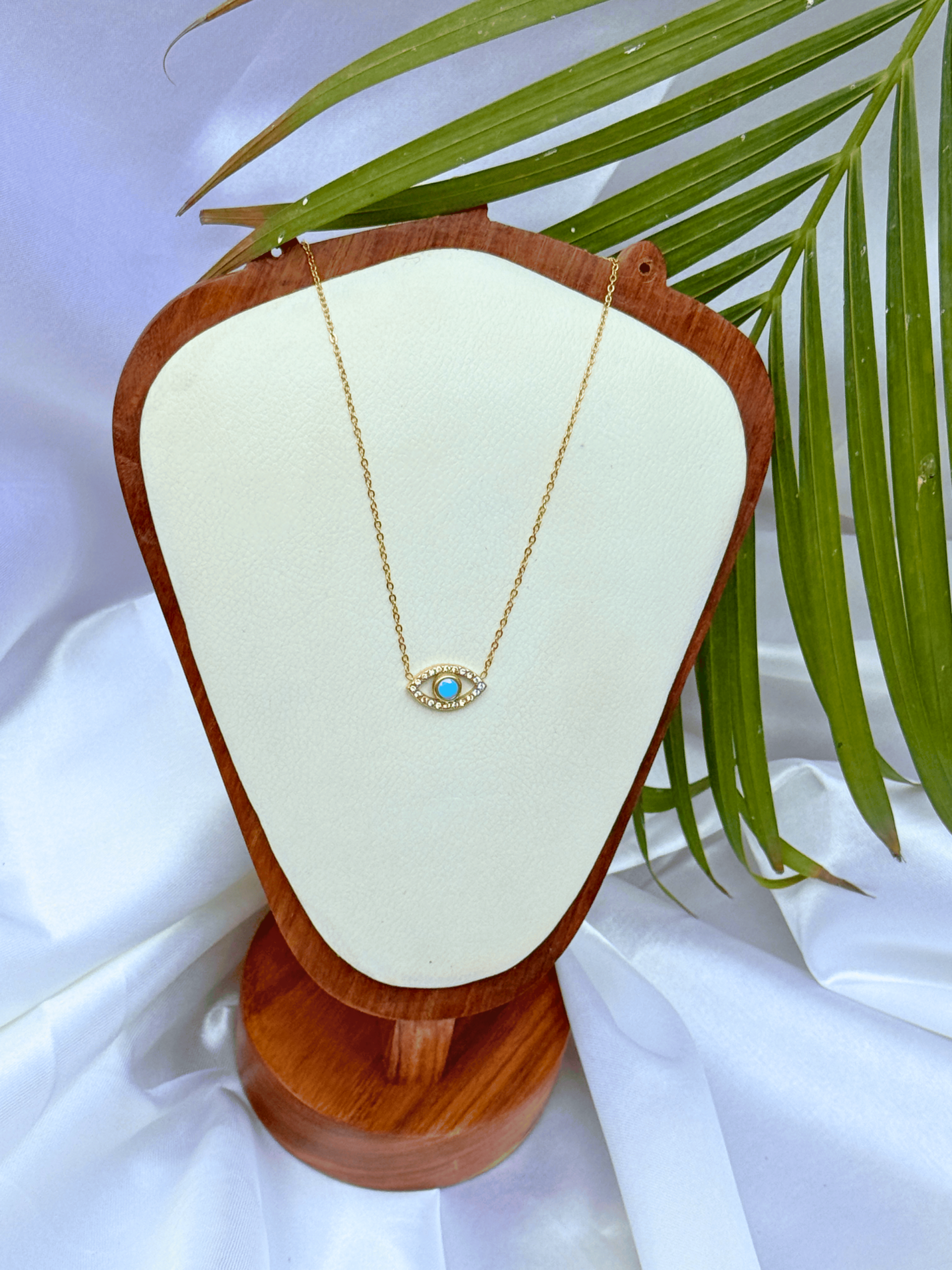 Noor Gaze Pendant - Image 4