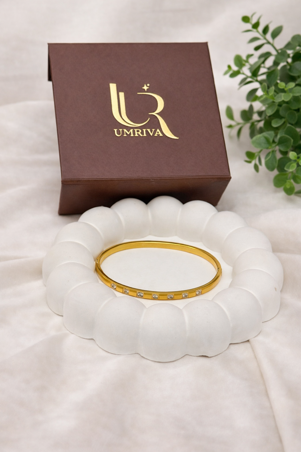 Minimal Stone Bracelet