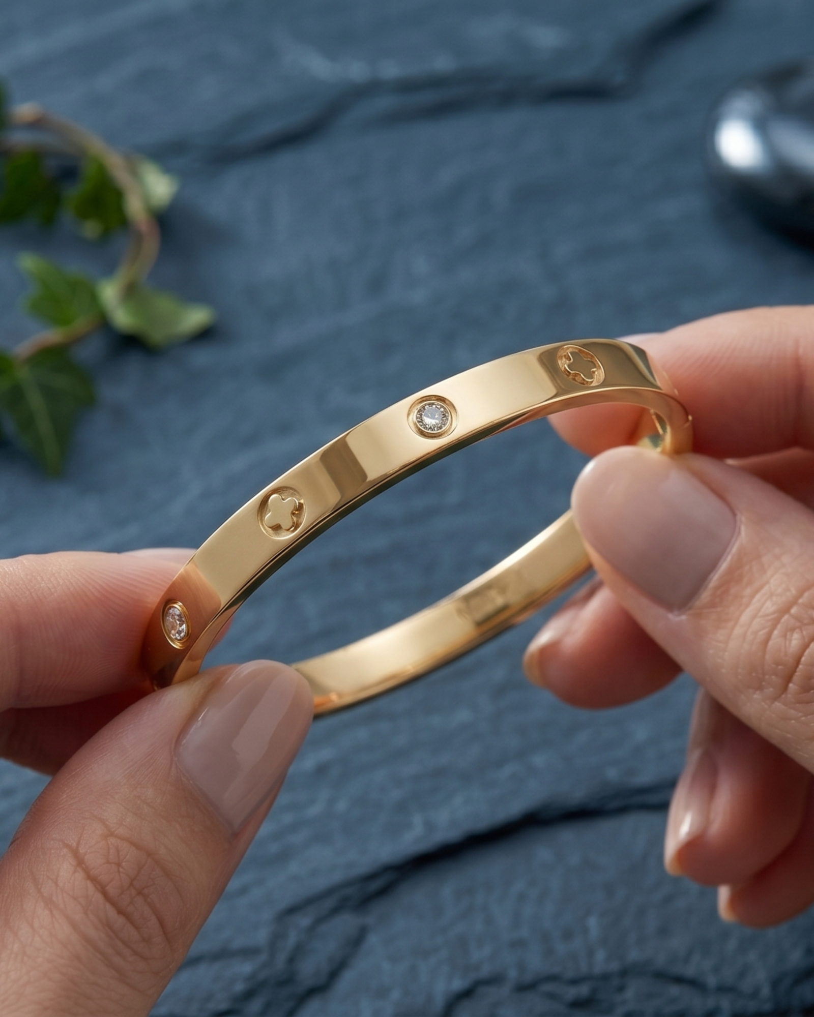 Timeless Motif Bracelet - Image 4
