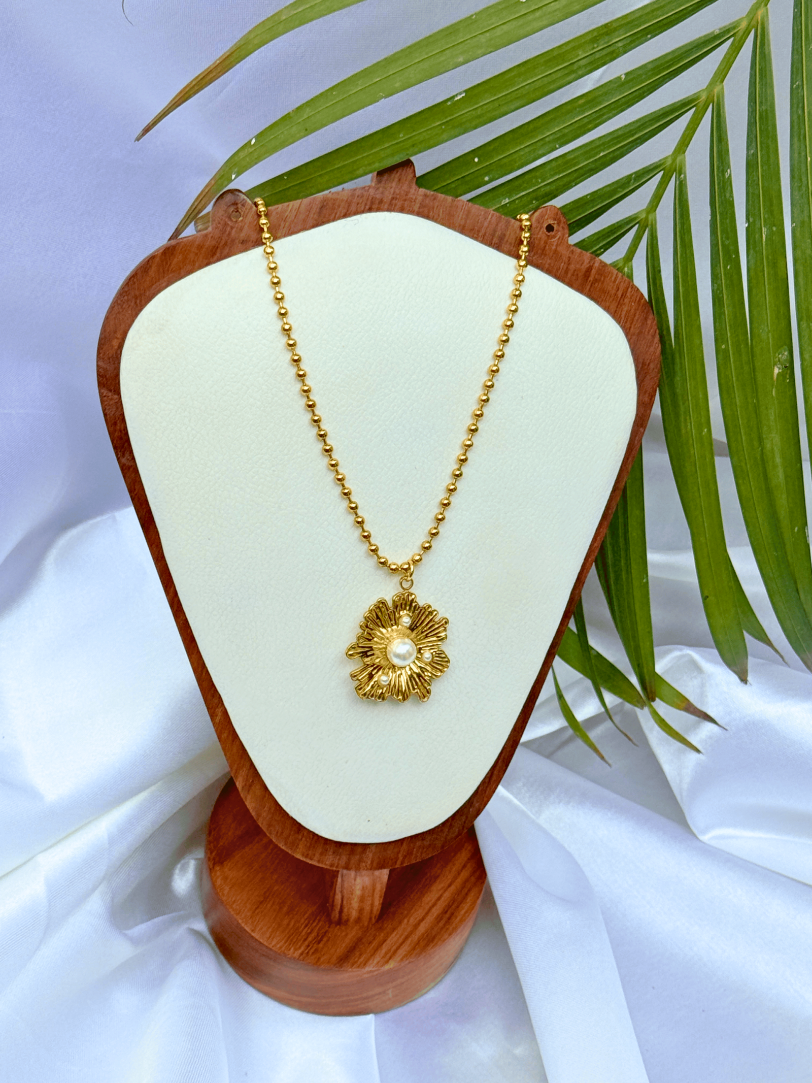 Lumi Bloom Pendant - Image 4
