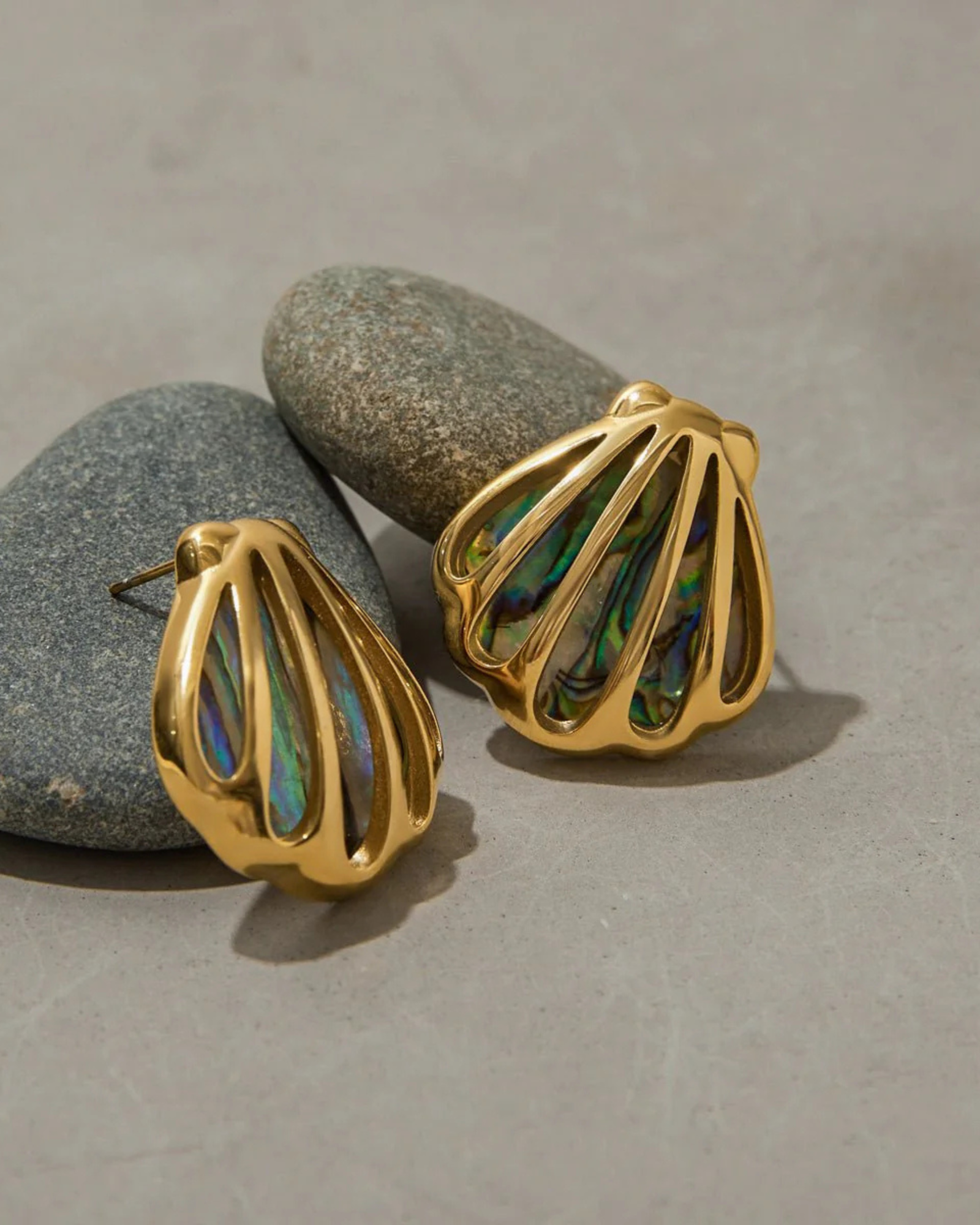 Emerald Shell Earrings - Image 3