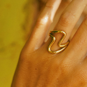 Fluid Wave Ring